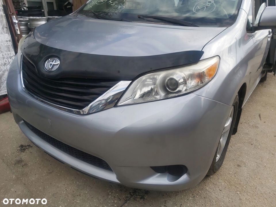 TOYOTA SIENNA kompletny przód ZDERZAK MASKA PAS - 2