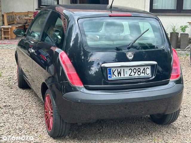 Lancia Ypsilon 1.2 16v Class - 7