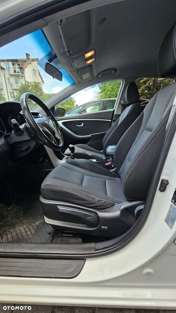 Hyundai i30 - 19