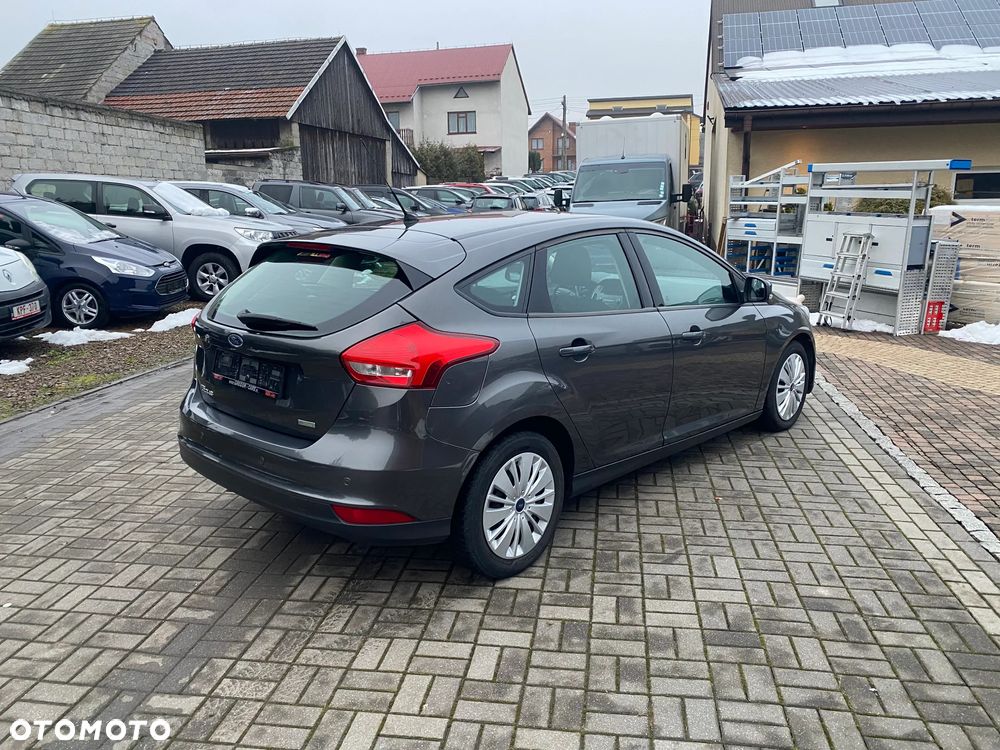 Ford Focus - 4