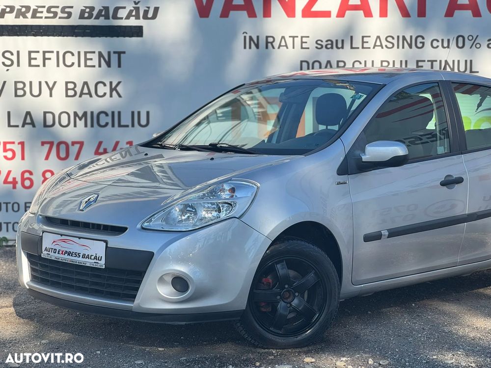 Renault Clio 1.2 16V 75 Collection - 11