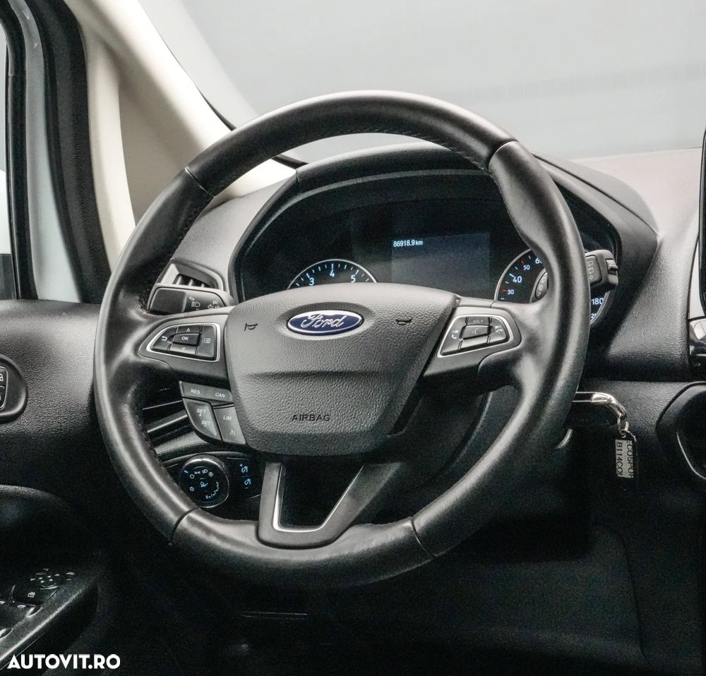 Ford EcoSport 1.0 EcoBoost Titanium - 17
