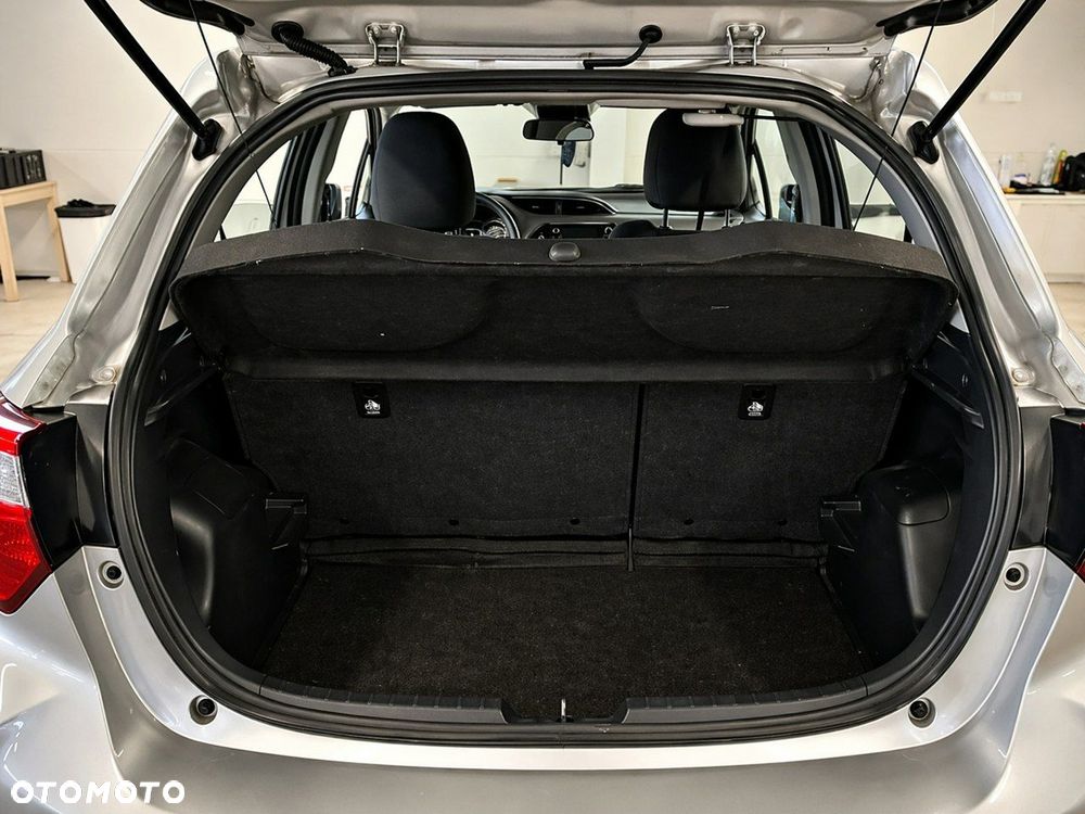 Toyota Yaris - 11