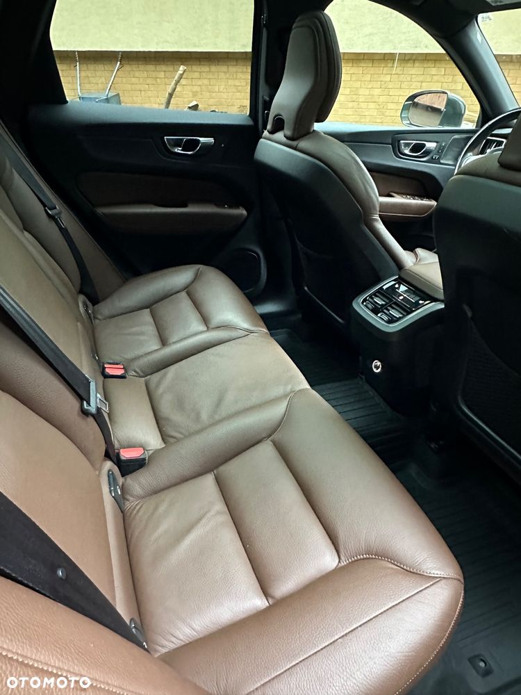 Volvo XC 60 T6 AWD Inscription - 32