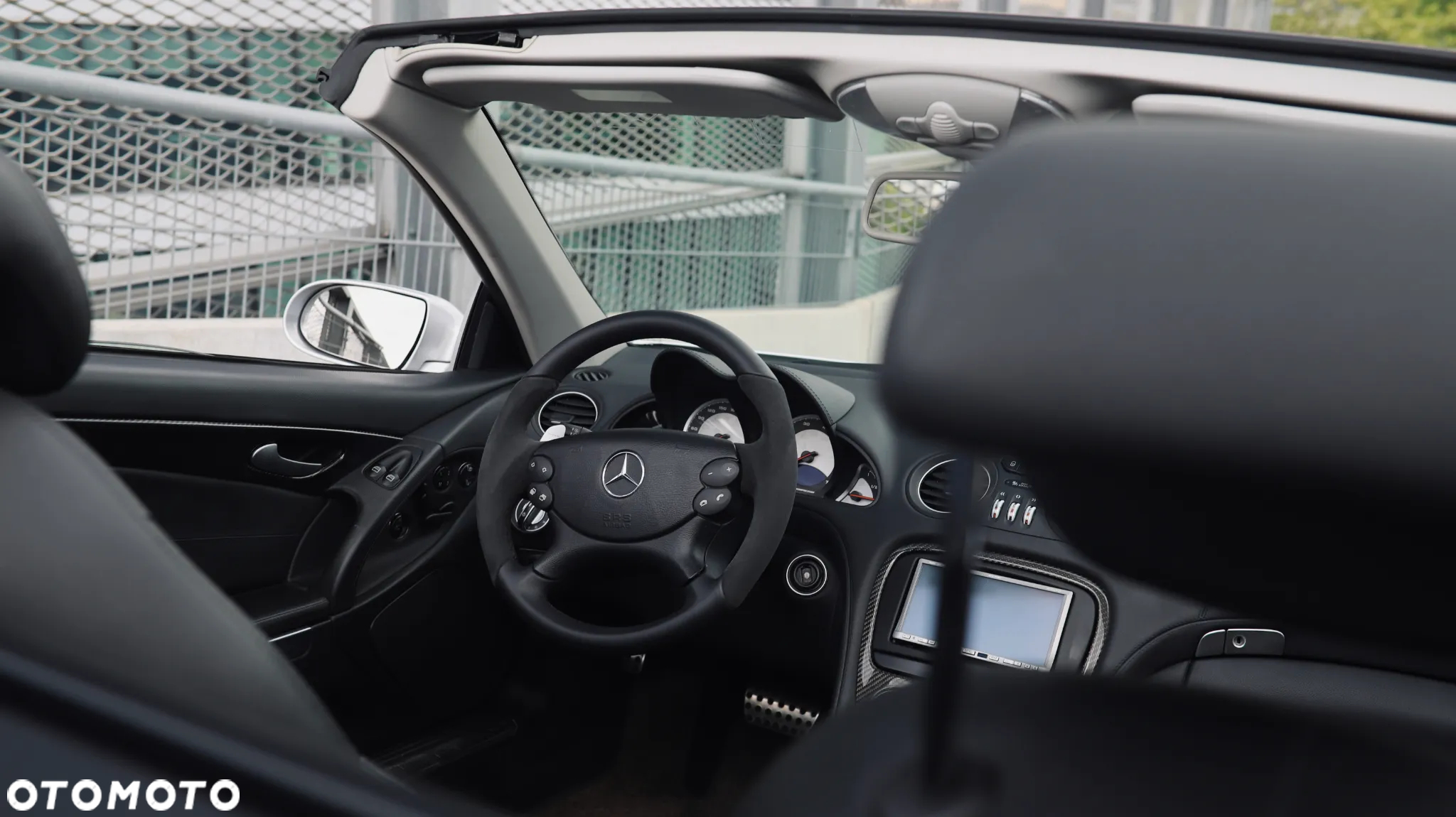 Mercedes-Benz SL - 14