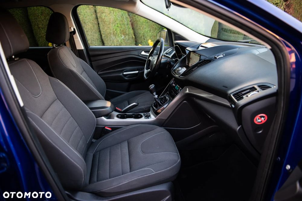 Ford Kuga 2.0 TDCi 4x4 Titanium - 36