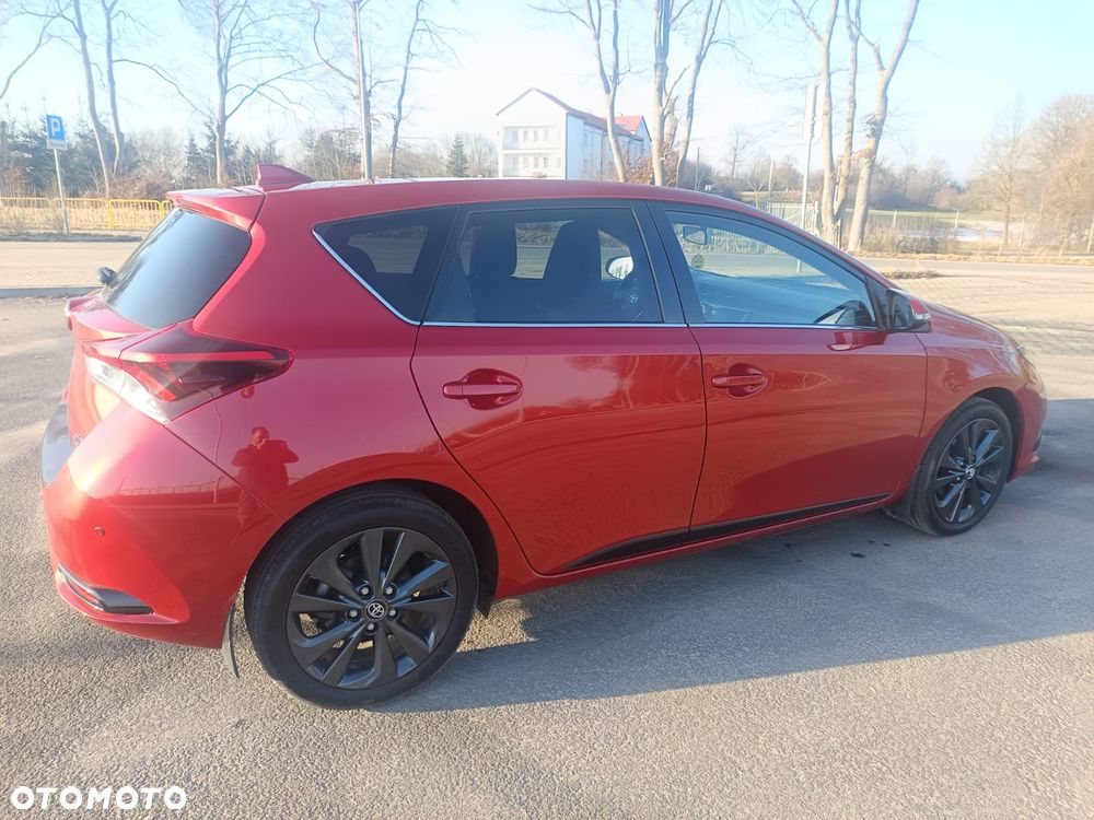Toyota Auris 1.6 Valvematic Edition - 3