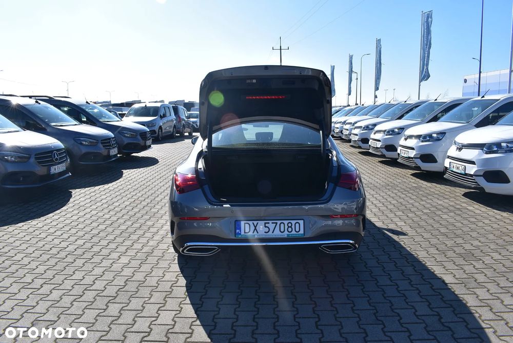 Mercedes-Benz CLA 200 7G-DCT - 13