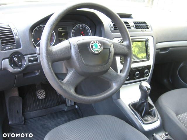 Skoda Octavia 1.4 TSI Ambiente - 15
