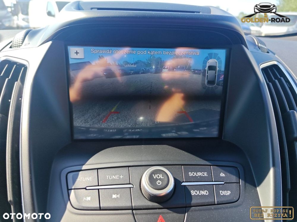 Ford Grand C-MAX - 17