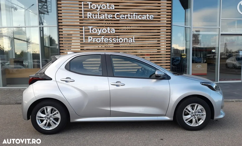 Toyota Yaris 1.5 HEV 116 CP Dynamic - 6