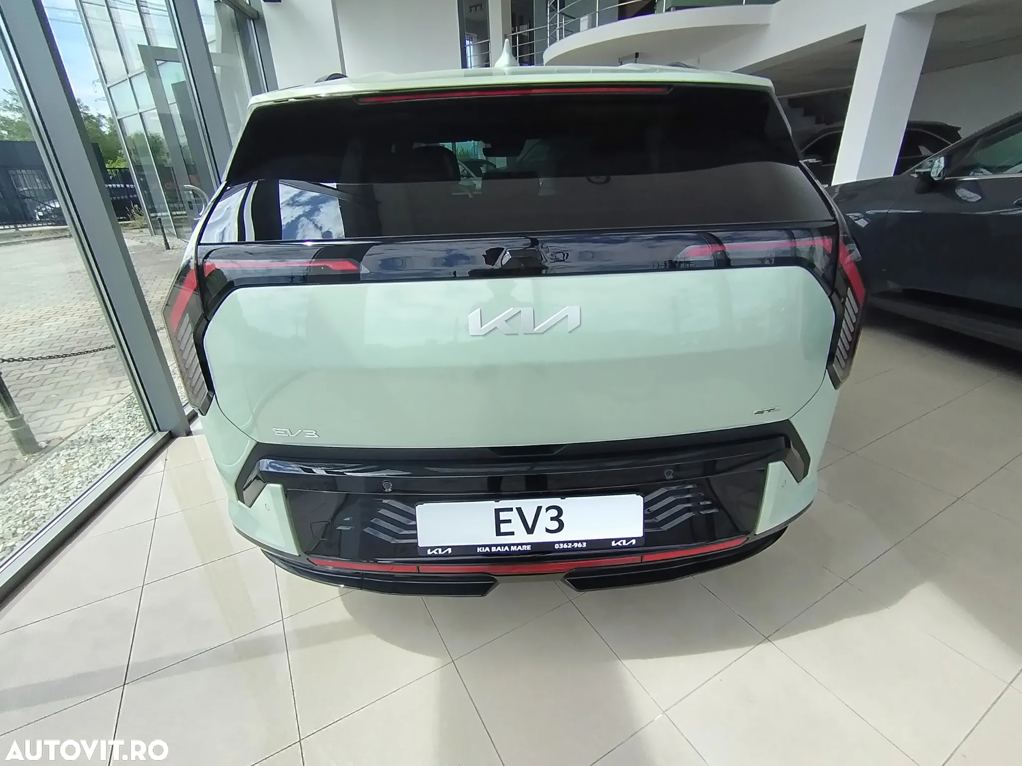 Kia EV3 81.4 kWh 4x2 AT GT Line - 6