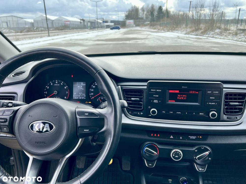 Kia Rio 1.2 M - 11