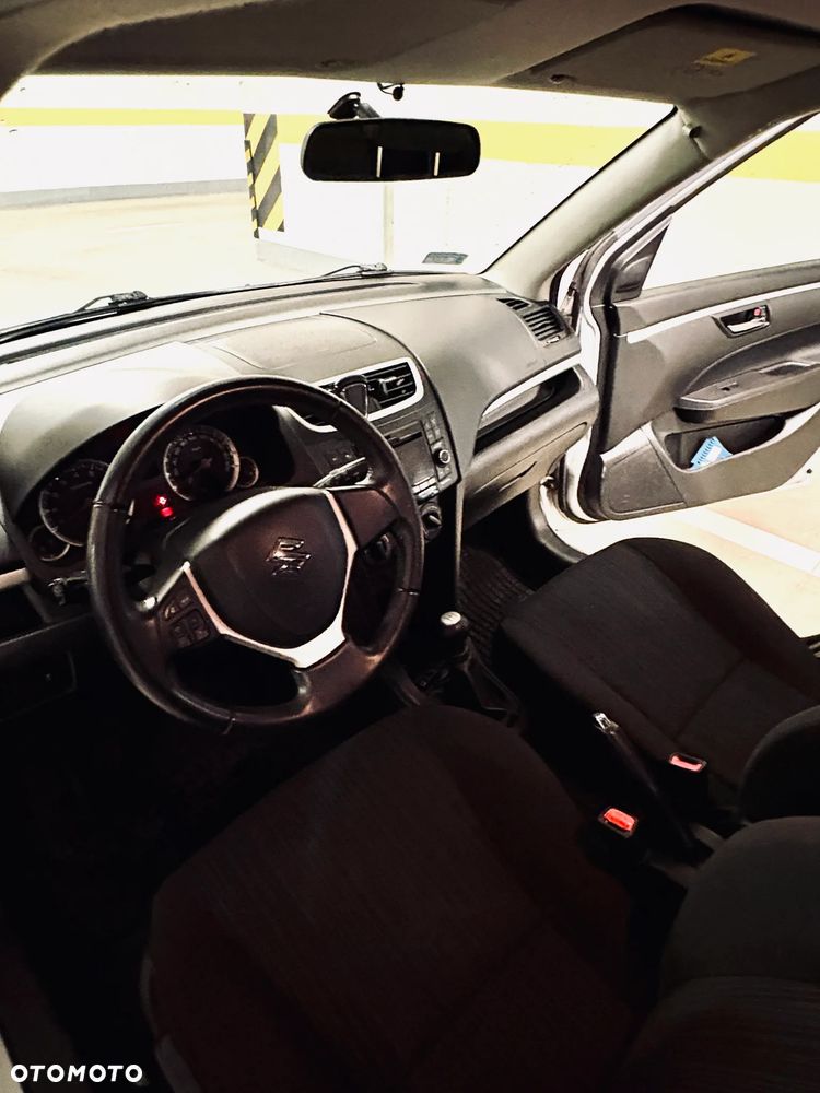 Suzuki Swift - 9