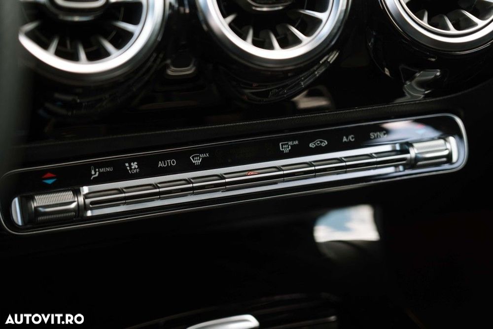 Mercedes-Benz A - 22