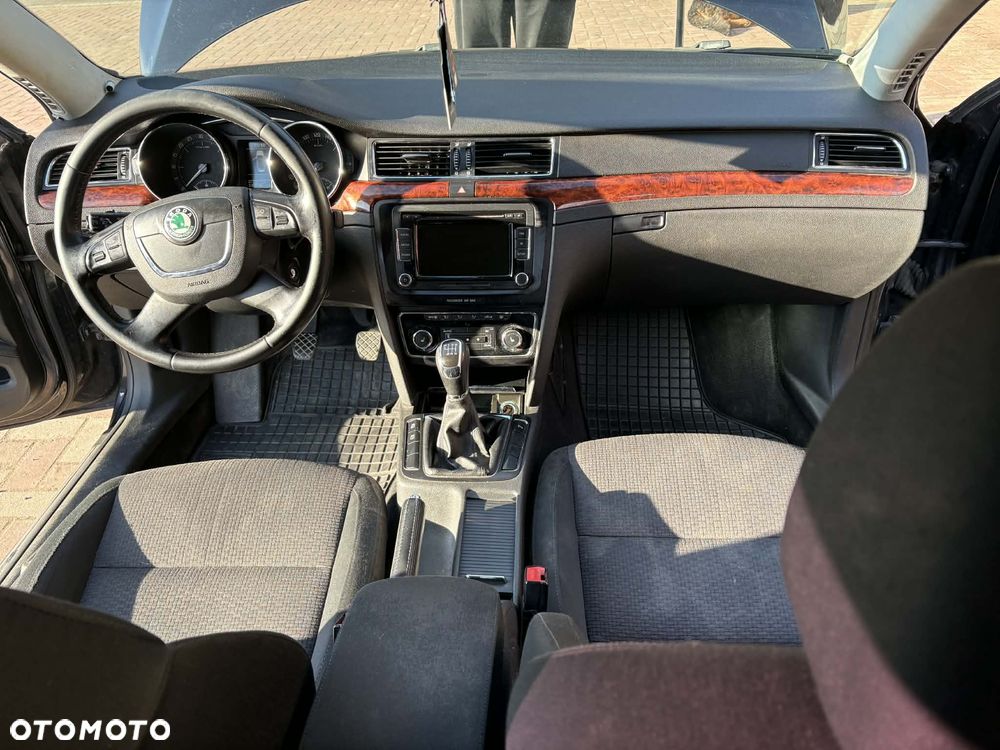 Skoda Superb 2.0 TDI Elegance - 10