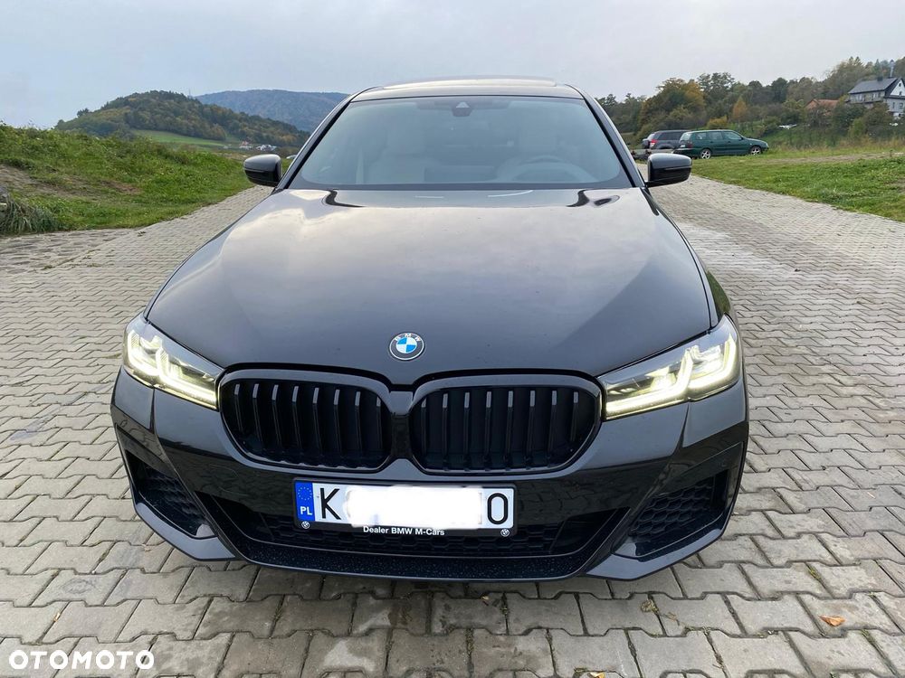 BMW Seria 5 540i xDrive Luxury Line sport - 9