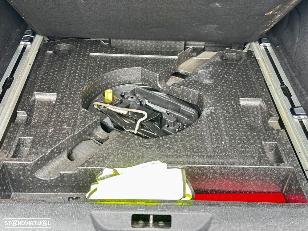 Peugeot 308 SW BlueHDi 120 Stop & Start Allure - 14