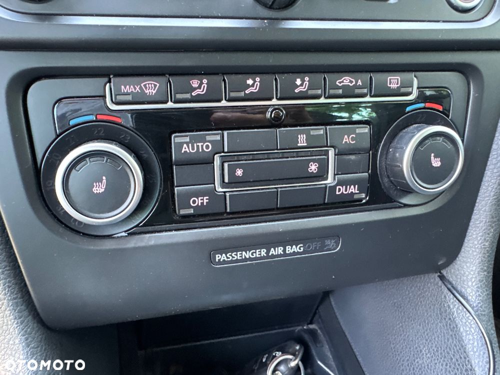 Volkswagen Golf 2.0 TDI DPF 4Motion Highline - 14