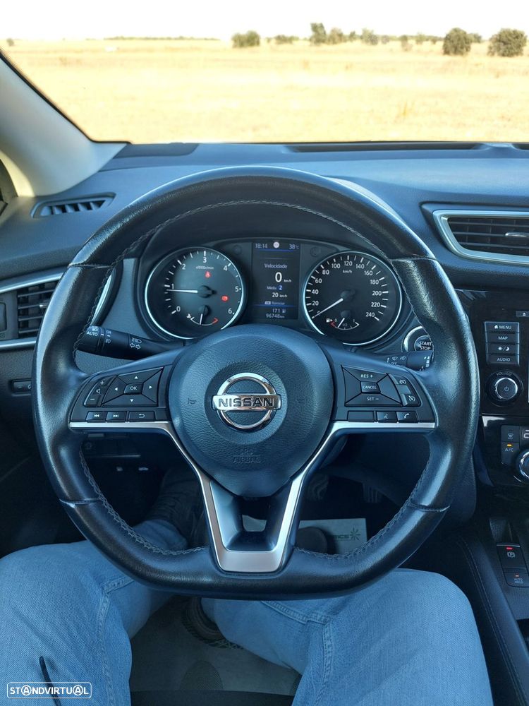 Nissan Qashqai 1.5 dCi N-Connecta - 16