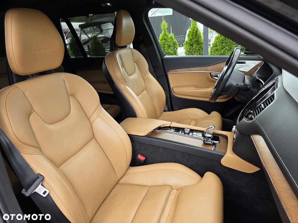Volvo XC 90 - 6