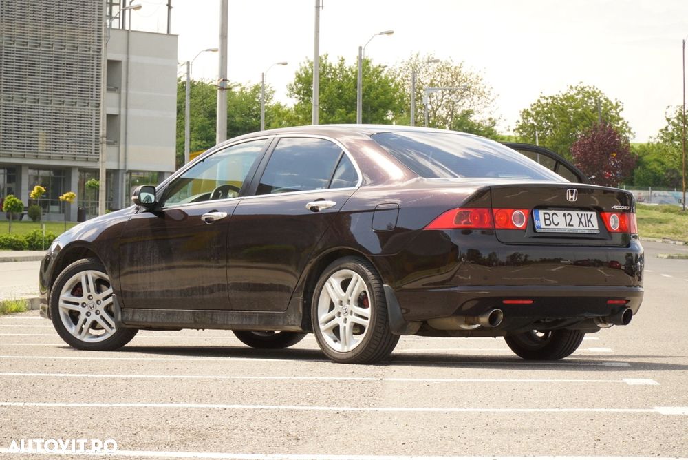 Honda Accord 2.0i Exec - 3