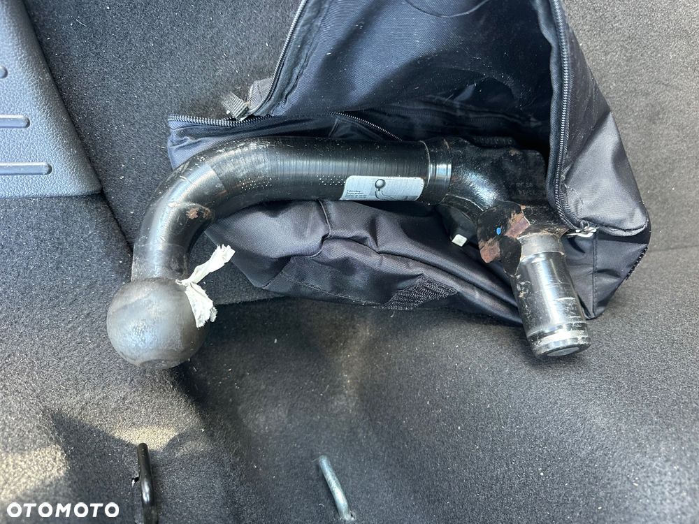 Ford Kuga 2.0 TDCi 4x2 Cool & Connect - 8
