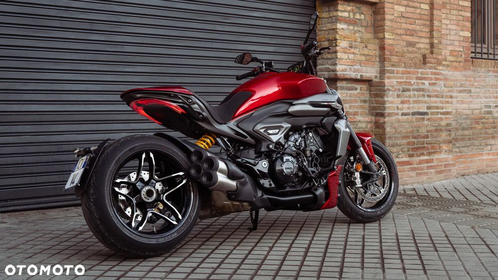 Ducati Diavel - 2