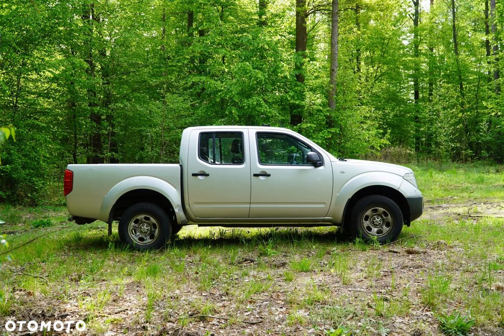 Nissan Navara 2.5 D FE - 6