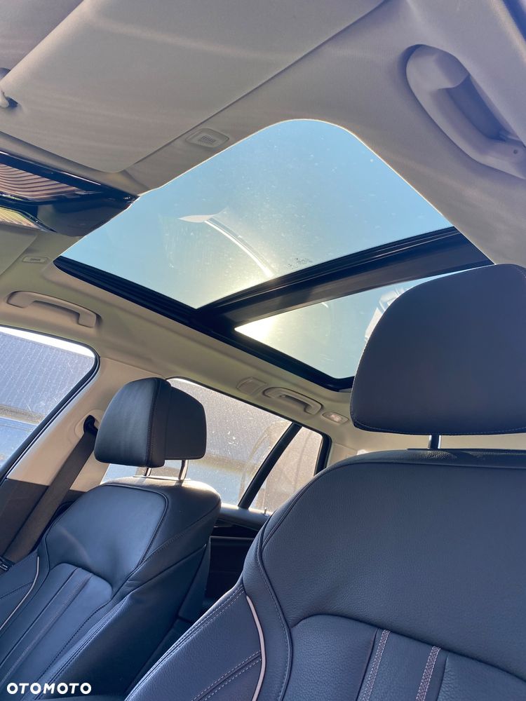 BMW Seria 5 530d Touring Luxury Line - 21