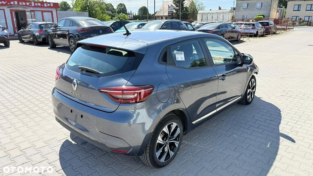 Renault Clio - 5