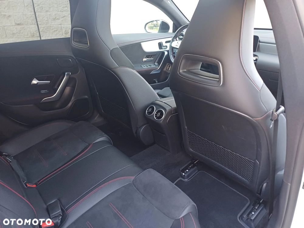 Mercedes-Benz CLA 200 d Shooting Brake 8G-DCT Edition AMG Line - 16