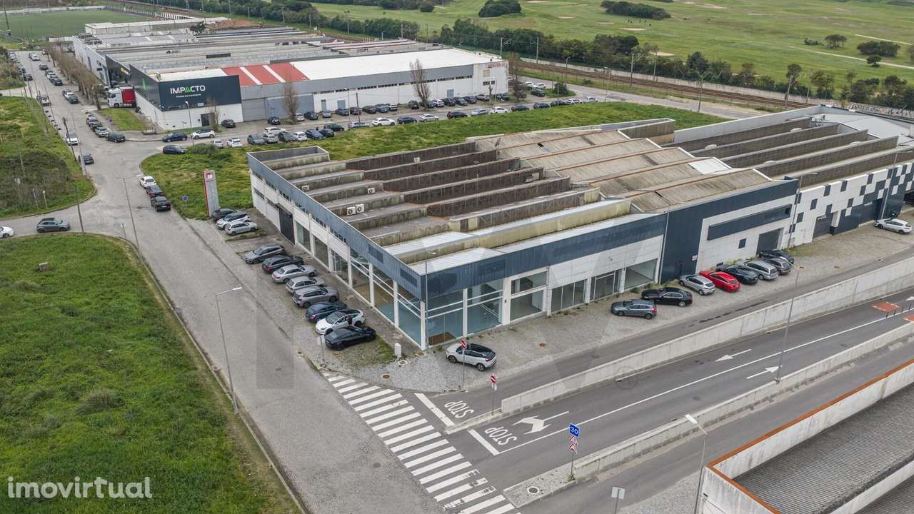 Edifício Comercial e Industrial com 1.584 m2 em Espinho (Silvalde) - Grande imagem: 5/27