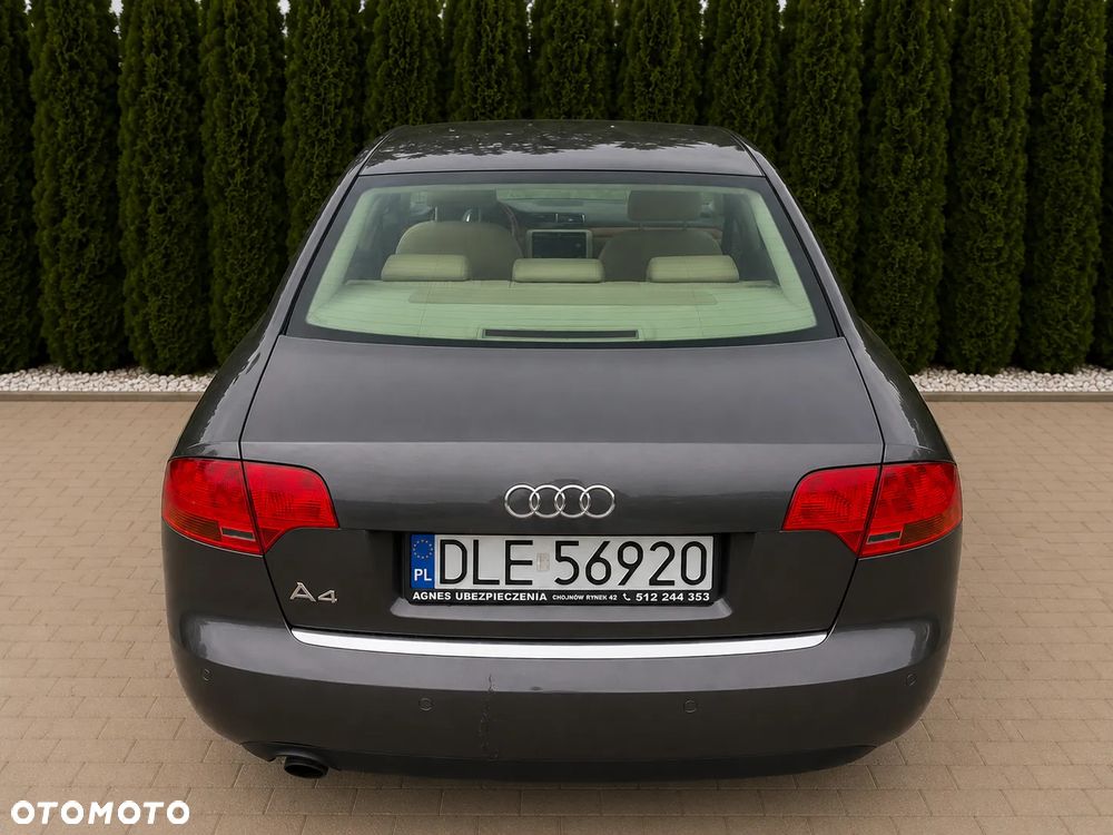 Audi A4 Limousine 2 - 9