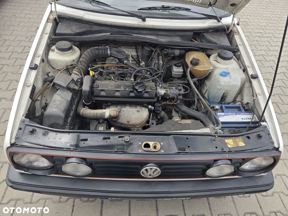 Volkswagen Golf - 6