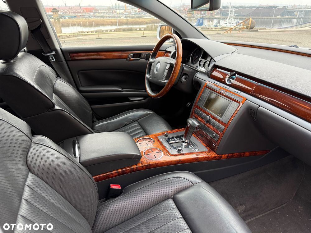 Volkswagen Phaeton 3.2 V6 4Mot (5 os.) - 14