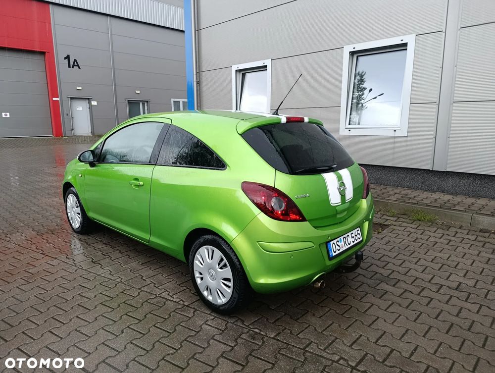 Opel Corsa 1.4 16V Sport - 7