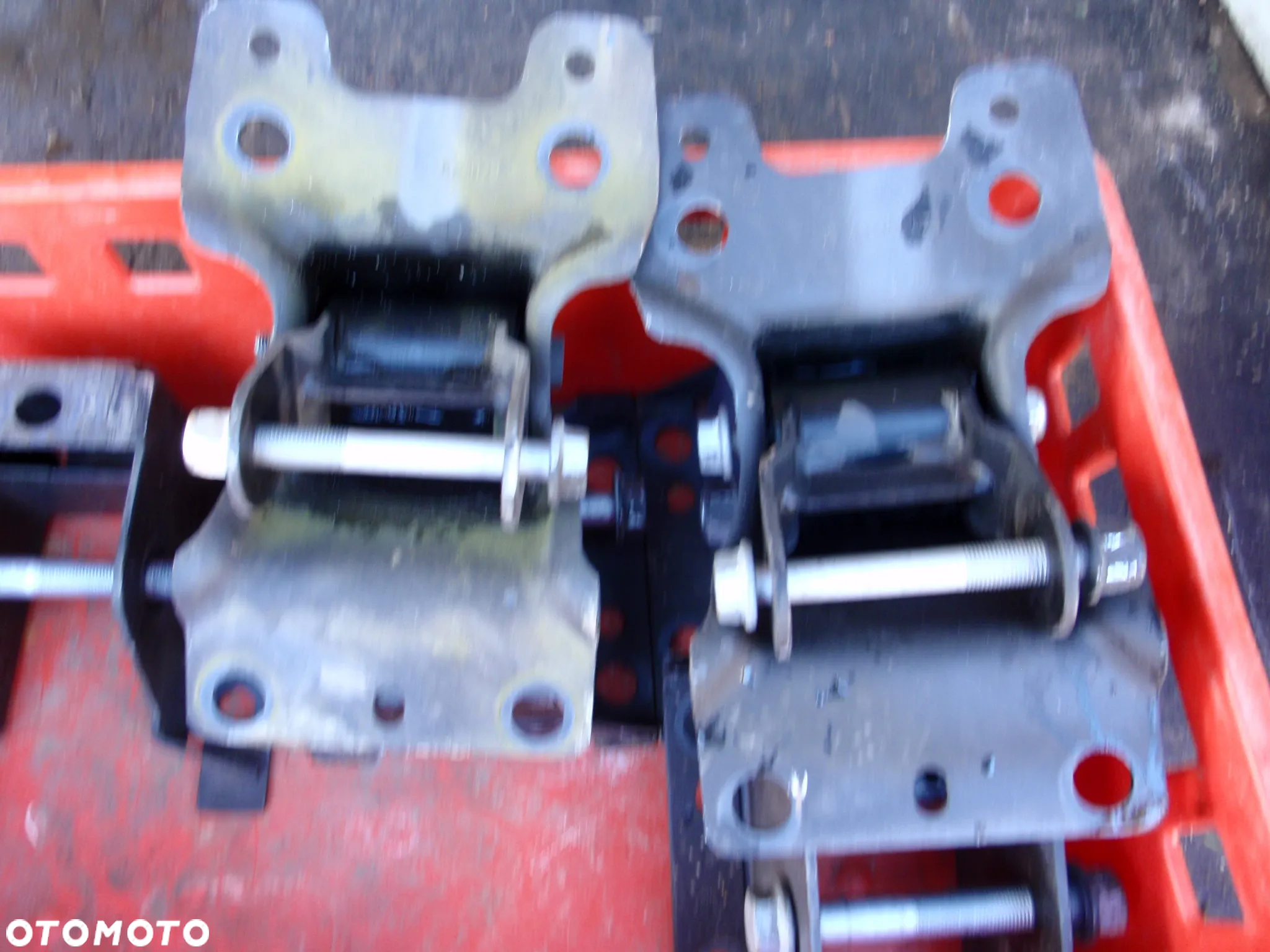MOCOWANIE UCHWYT RESORA TYŁ MASTER III MOVANO B RENAULT MASTER movano 2015- - 2