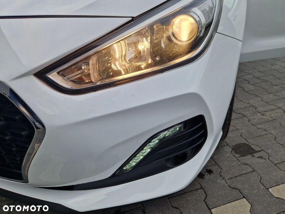 Hyundai i30 1.6 CRDI DCT EDITION 30 - 24