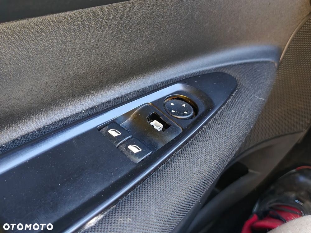 Citroën C4 1.6 16V By Loeb - 21