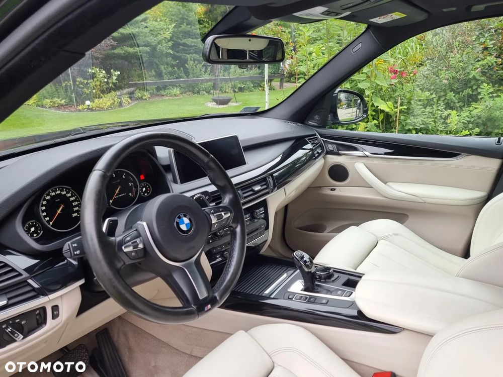 BMW X5 M M50d - 16