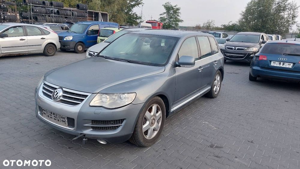 PAS PRZEDNI WZMOCNIENIE CZOŁOWE CHŁODNICE KOMPLET TOUAREG I 7L 5.0 TDI - 2