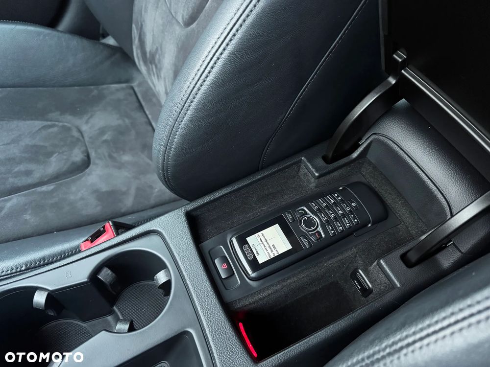 Audi A4 Avant 2.0 TDI DPF quattro S line Sportpaket (plus) - 20