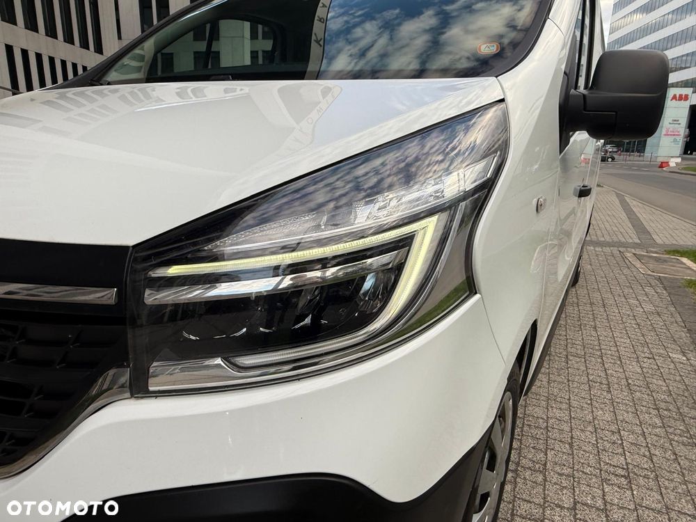 Renault Trafic - 25