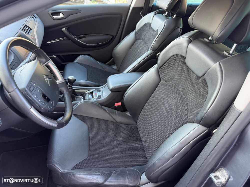 Citroën C5 Tourer 2.0 HDi Exclusive - 17