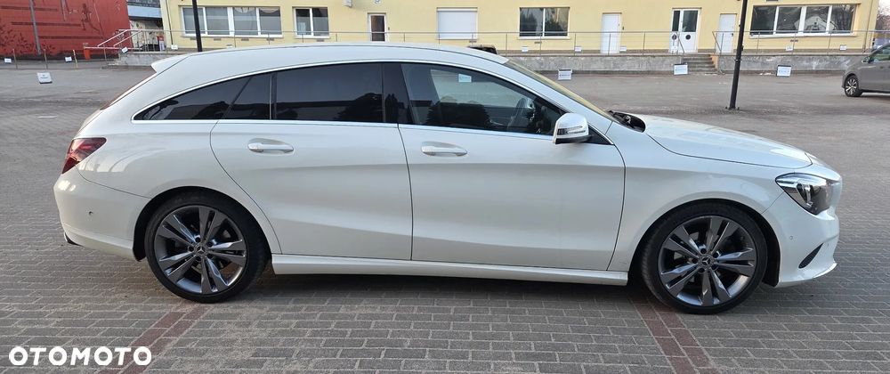 Mercedes-Benz CLA 200 7G-DCT UrbanStyle Edition - 7