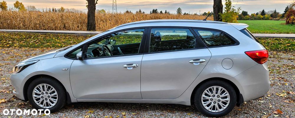 Kia Ceed - 4
