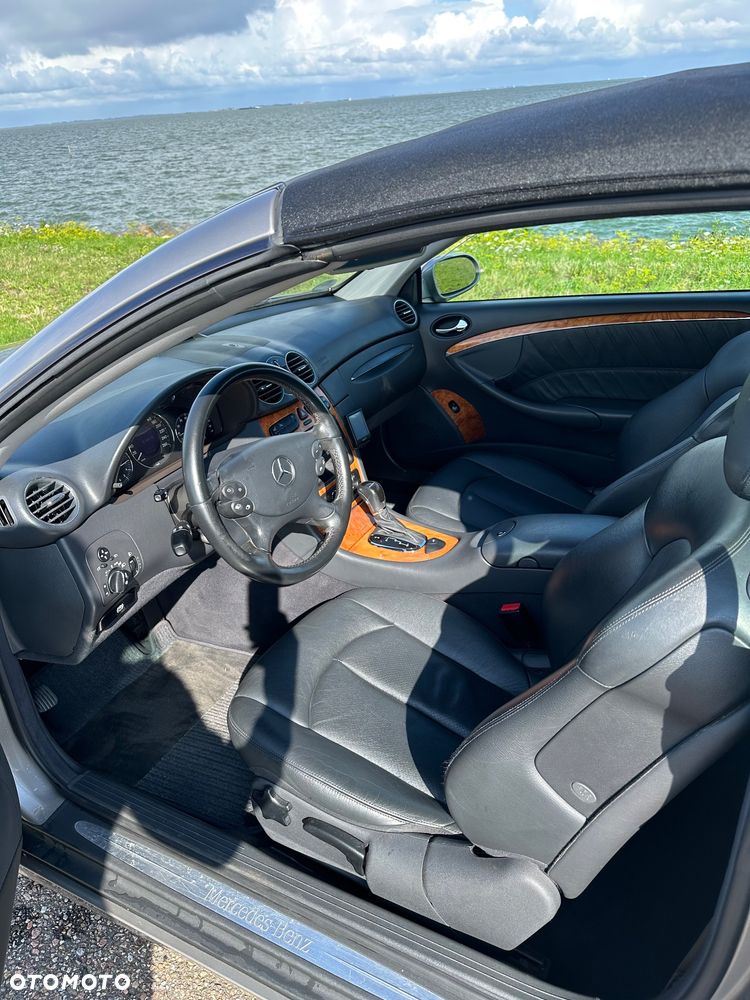 Mercedes-Benz CLK - 10