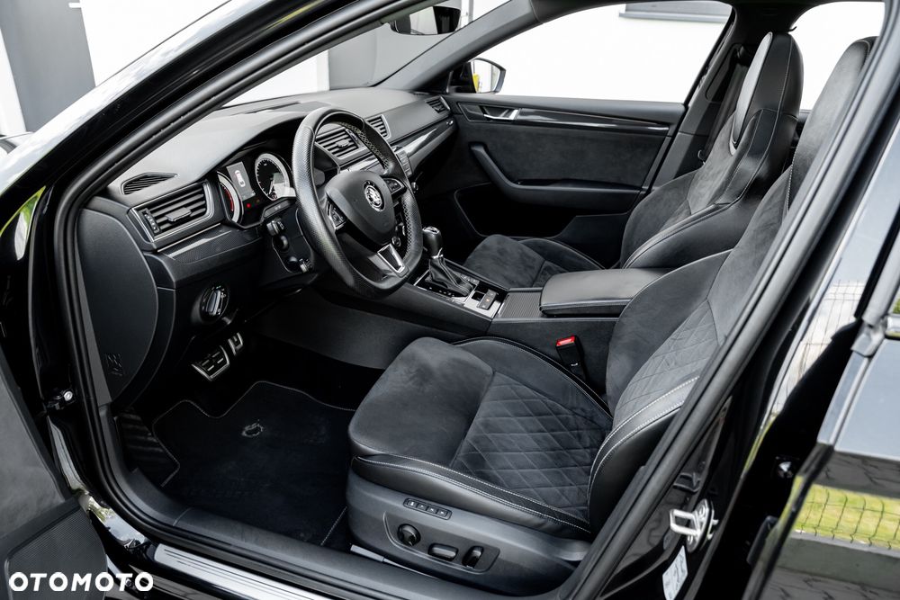 Skoda Superb 2.0 TSI 4x4 DSG Sportline - 17