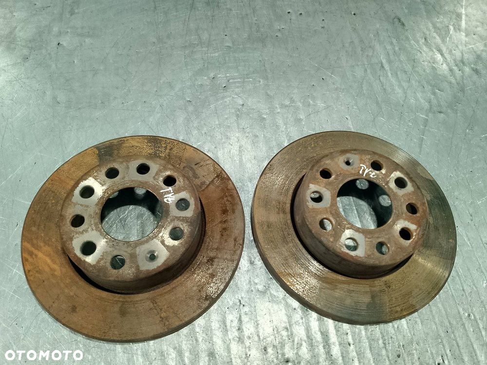TARCZE HAMULCOWE TYŁ VW GOLF V 1.9 TDI - 1